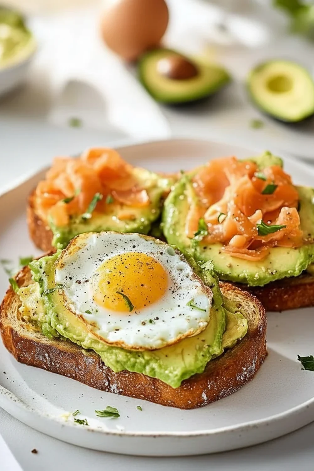 Avocado Toast With Egg