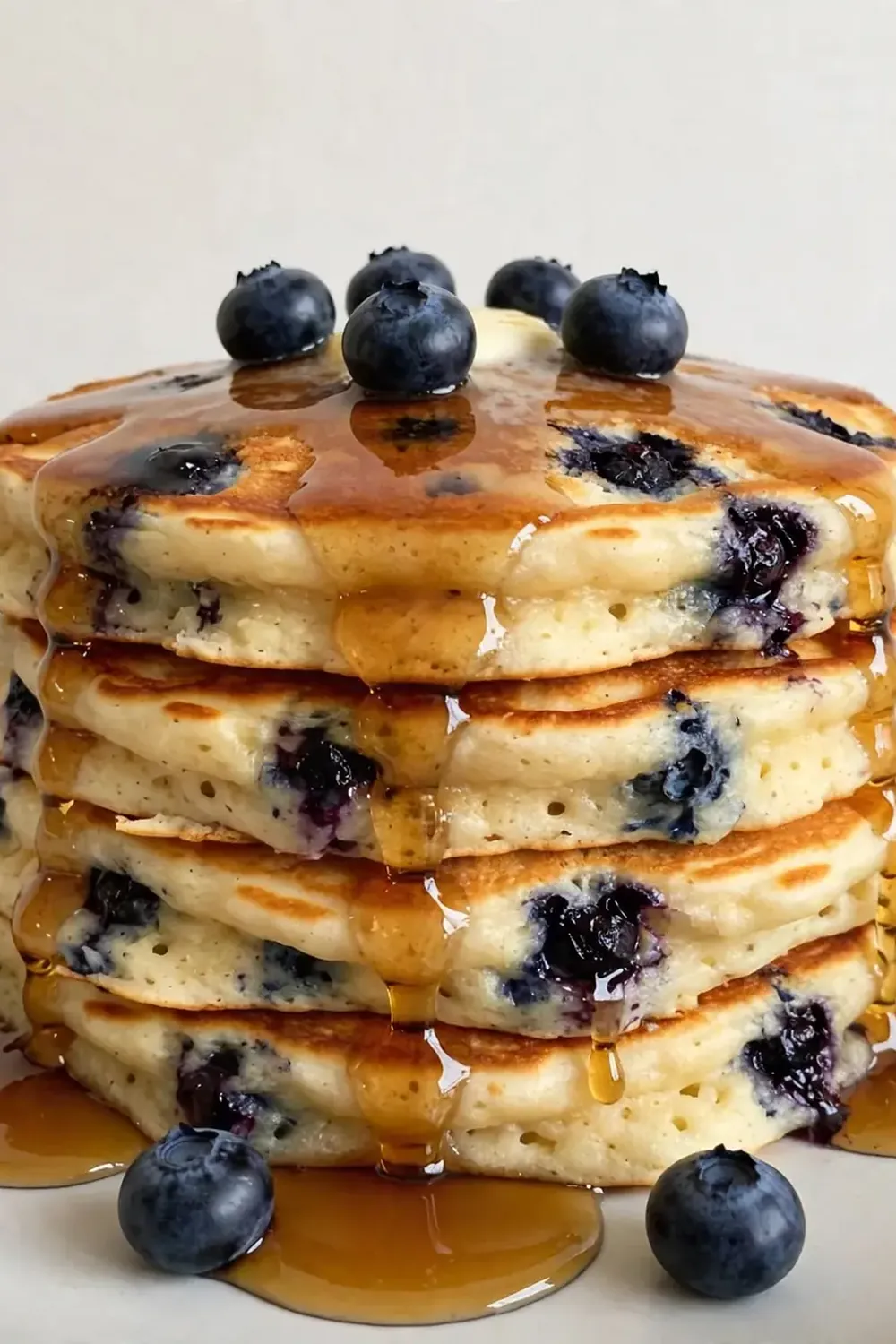 Fluffy Blueberry Pancakes with Maple Syrup