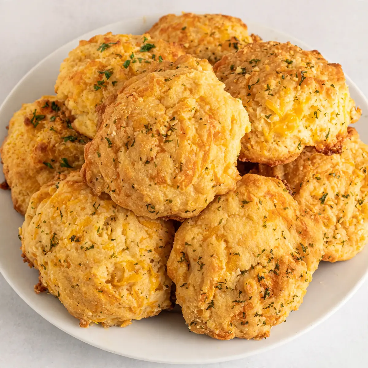 The Smell of Cozy Weekend Copycat Cheddar Bay Biscuits